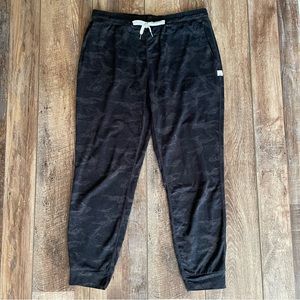 Vuori Performance Jogger Womens Large Black Camo